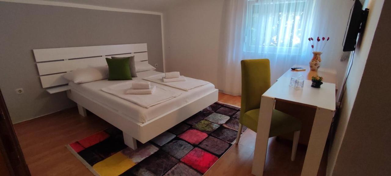 Villa Monera Apartments & Rooms & Free Garage Mostar Exterior foto